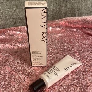 Foundation primer sunscreen broad espectrómetro spf 15